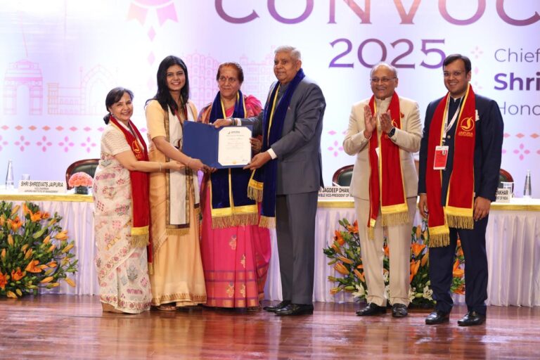 मीमांसा दाधीच को उपराष्ट्रपति श्री जगदीप धनखड़ ने प्रदान किया गोल्ड मेडल