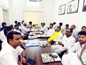 PCC सचिव एवं बहरोड़ विधानसभा प्रभारी प्रद्युम्न सिंह राठौड़ ने डोटासरा से की मुलाकात