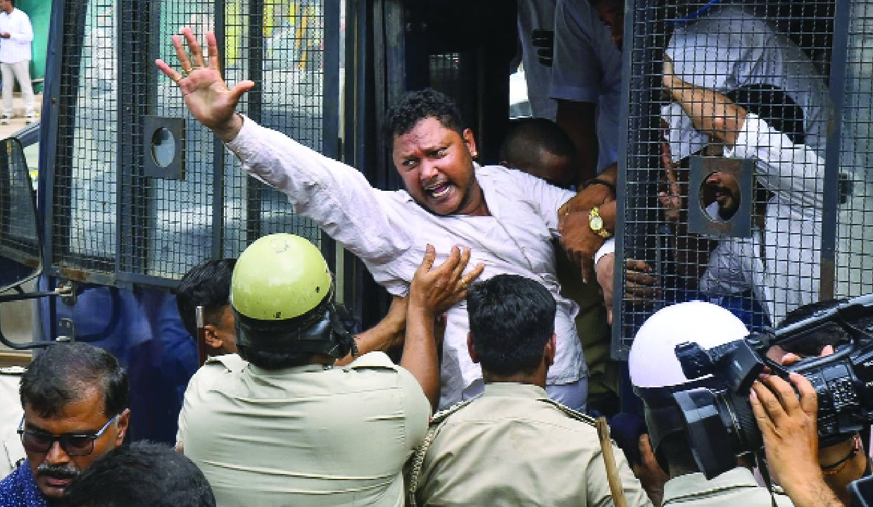 Paper Leak Protest Ends: सरकार ने मानीं CJP की मांगें